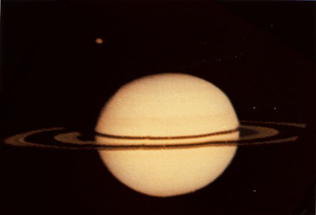 Saturno, visto por la Pioneer 11 (NASA).