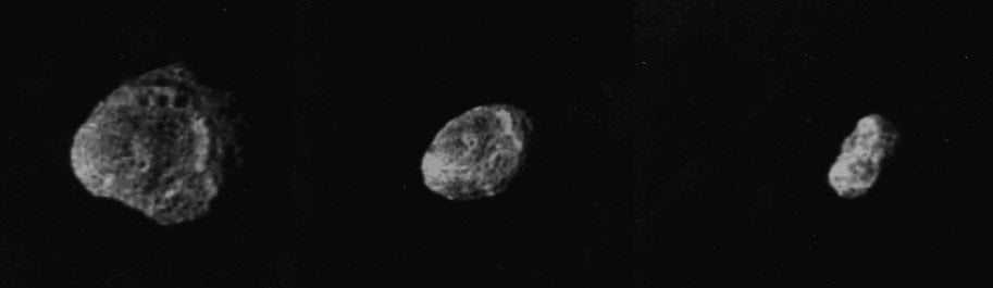 Hiperión, visto por Voyager 2 desde varios ángulos